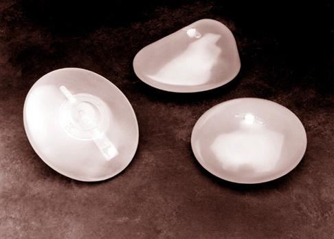 Chirurgia plastyczna piersi: czy warto to robić?